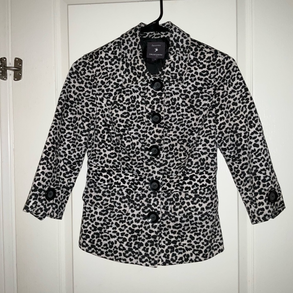 Forever 21 Jrs Leopard print jacket